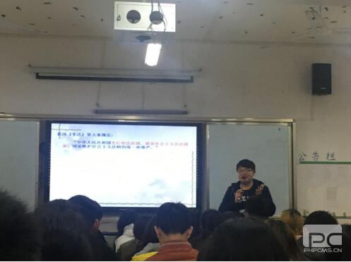 贵州健康职业学院组织相关人员到附近高校观摩学习