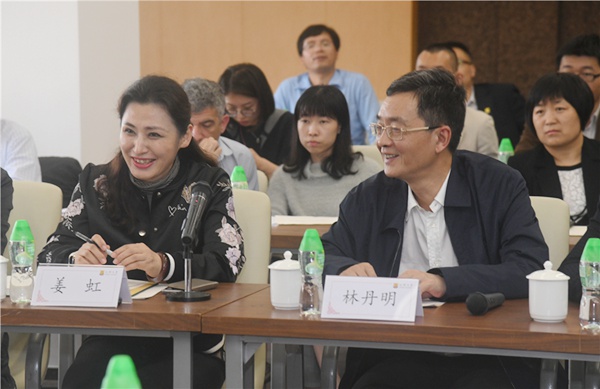 汕头市副市长林晓湧带队莅临汕头大学调研广东省实验室建设