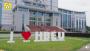 大学生活丨湖北一大学新地标被熊孩子拆毁，家长反斥“你们应该圈起来”