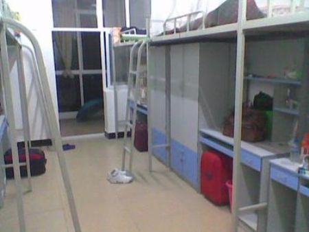 桂林电子科技大学宿舍条件好不好-有空调否？（宿舍图片）