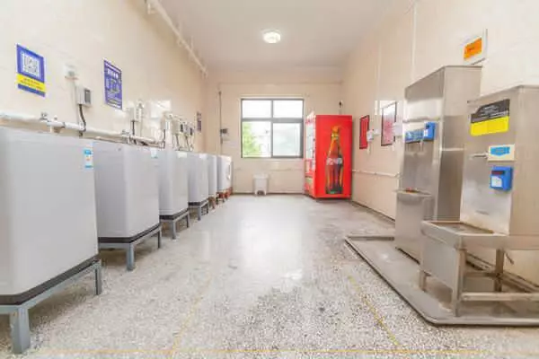 安徽工贸职业技术学院宿舍条件怎么样—宿舍图片内景