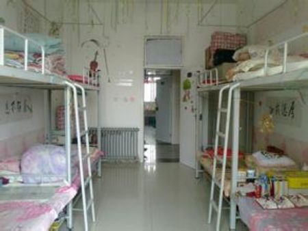 河南财政金融学院宿舍条件怎么样—宿舍图片内景