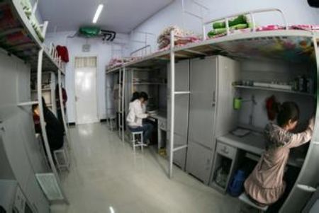 鹤壁职业技术学院宿舍条件怎么样—宿舍图片内景