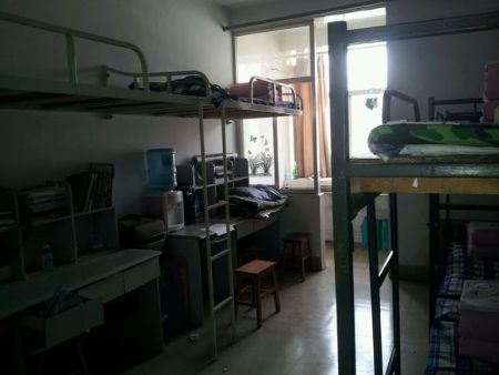 山东工业职业学院宿舍条件怎么样—宿舍图片内景