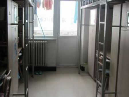 内蒙古商贸职业学院宿舍条件怎么样—宿舍图片内景
